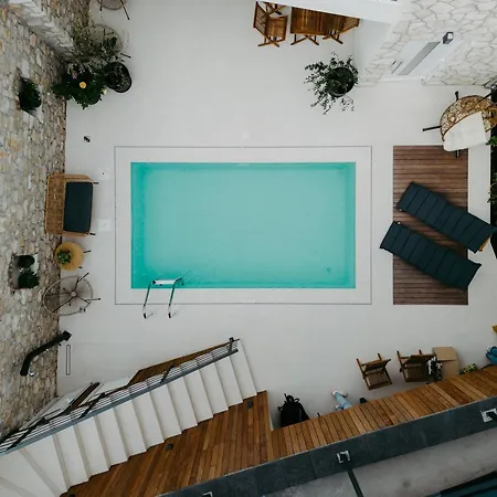 Apartment With Swimming Pool - 25853 Šibenik
