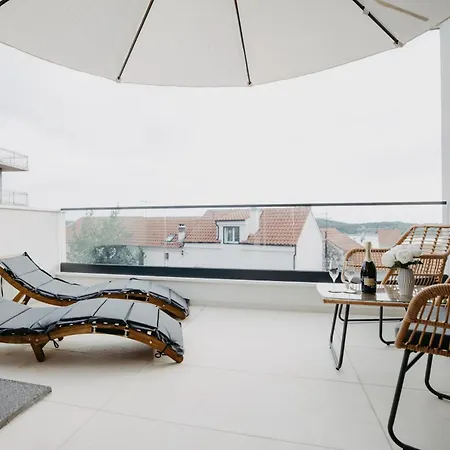 With Swimming Pool - 25853 Apartment *